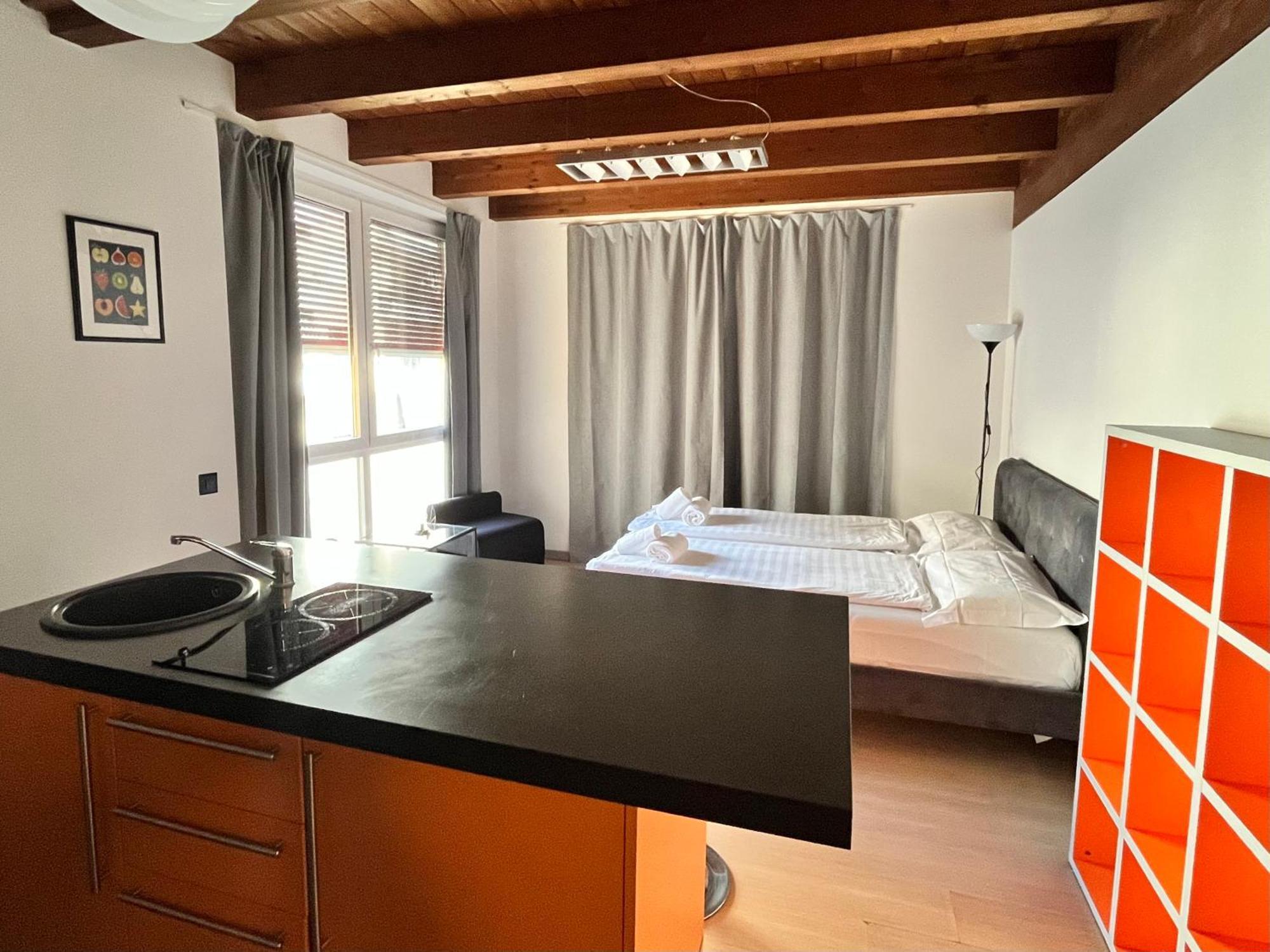 Guesthouse University By Lr - Self Check In Λουγκάνο Εξωτερικό φωτογραφία